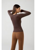 ⁦ActiveFlow Long Blouse⁩ - الصورة ⁦3⁩
