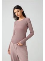 ⁦ActiveFlow Long Blouse⁩ - الصورة ⁦21⁩