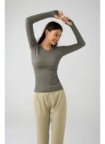⁦ActiveFlow Long Blouse⁩ - الصورة ⁦39⁩