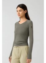 ⁦ActiveFlow Long Blouse⁩ - الصورة ⁦32⁩