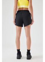 ⁦Zip Pocket Shorts⁩ - الصورة ⁦2⁩