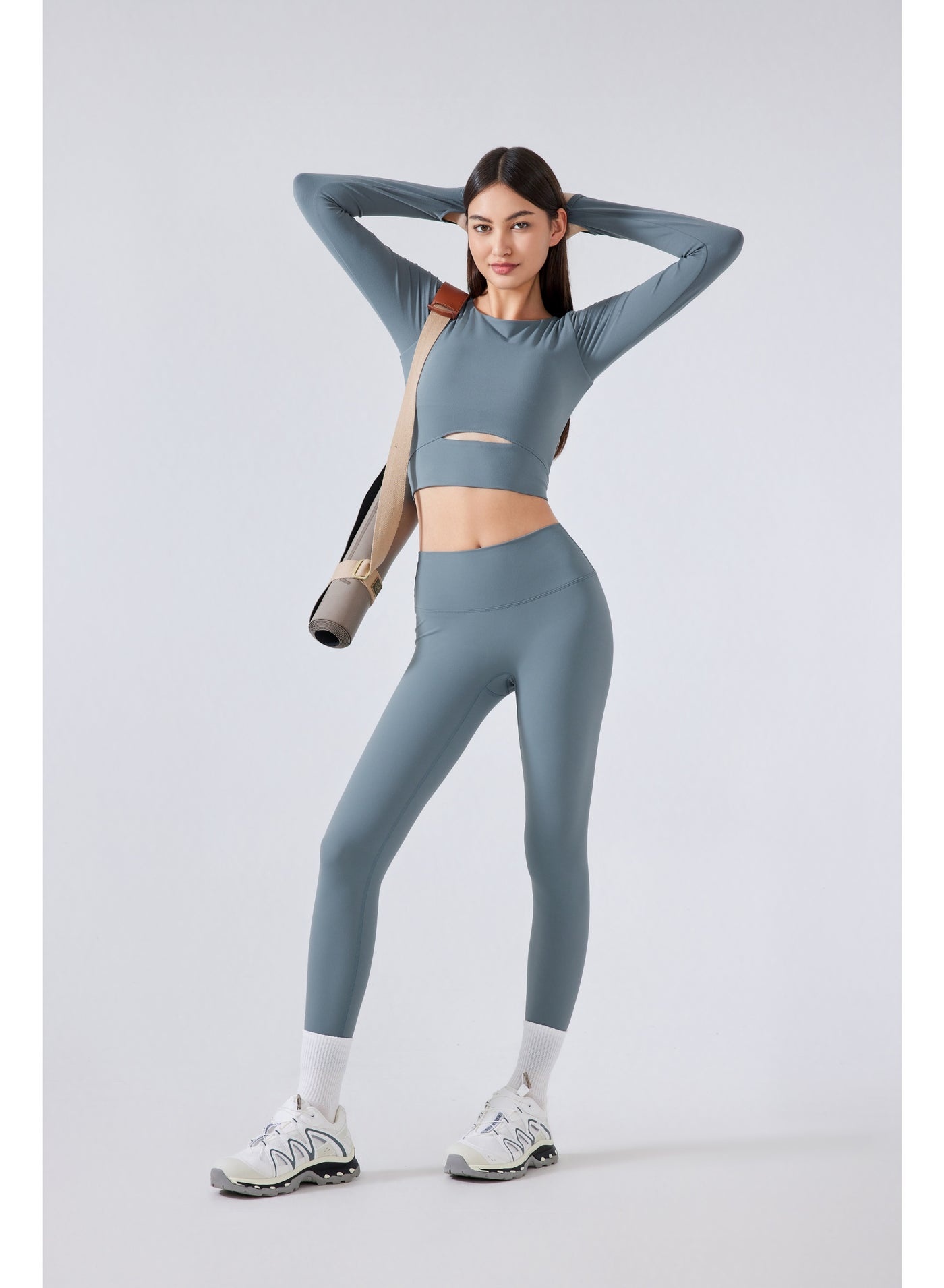 image_1776328846086 ActiveLite Long Sleeve Crop Top - الصورة 1
